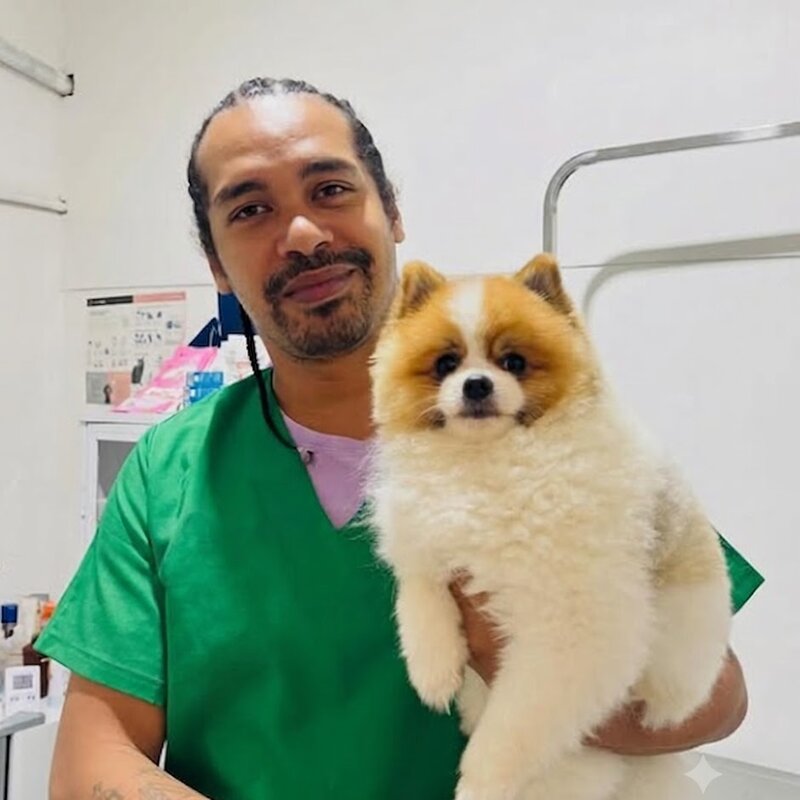 Dr. Danniel Castro